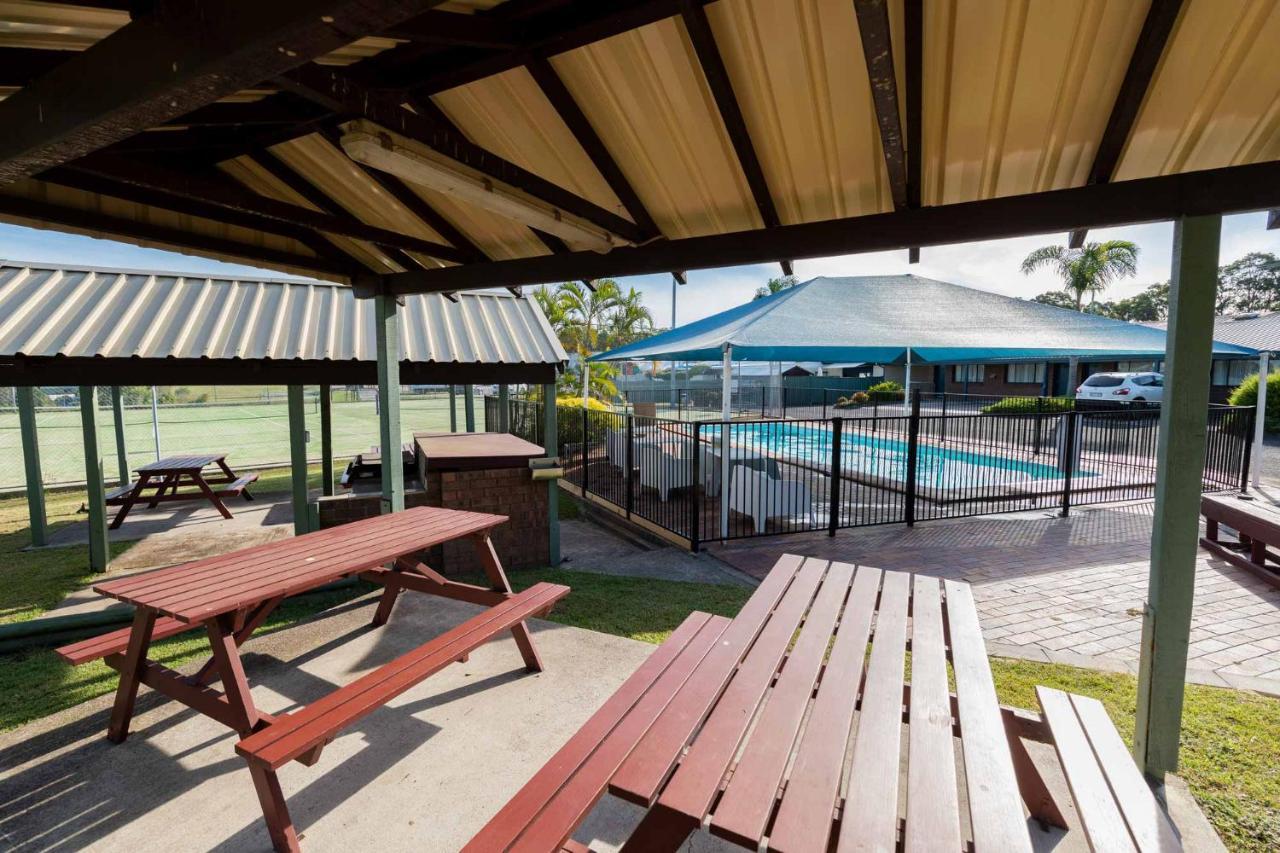Bay Hotel Motel Bonnells Bay Exterior photo
